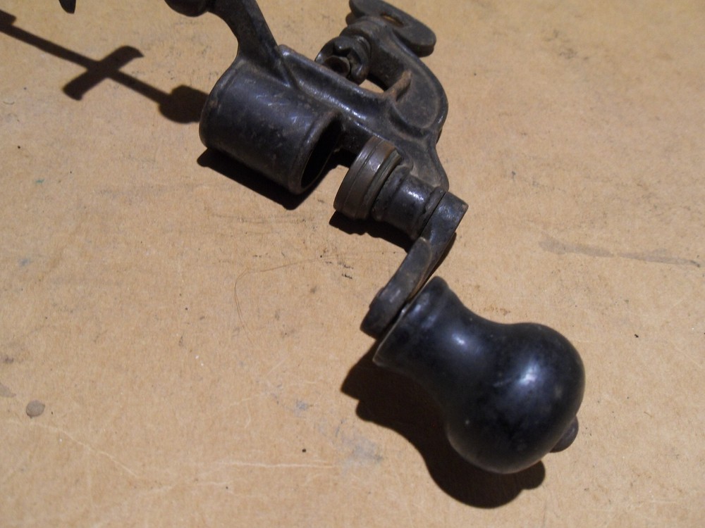 WWII Hand Loader Crimp Starter, Shotshell Reloading Press 12GA ??