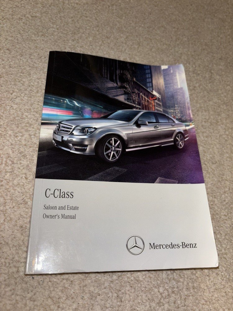 Mercedes C-Class C-220 Owner Manual Bundle plus Leather Case