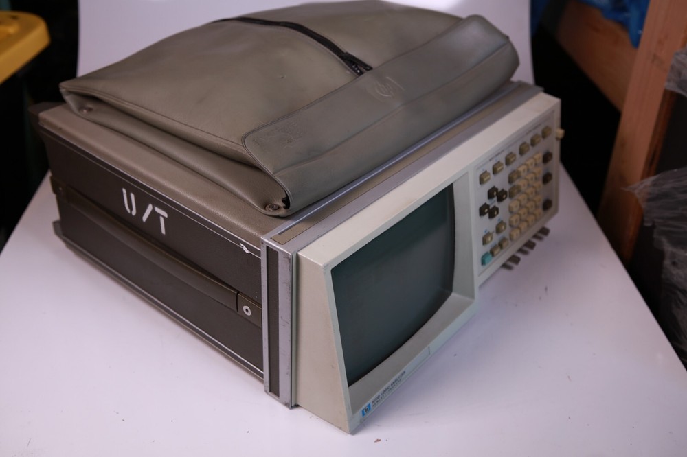 HP Hewlett Packard 1631D - Logic Analyzer w/ Accessories