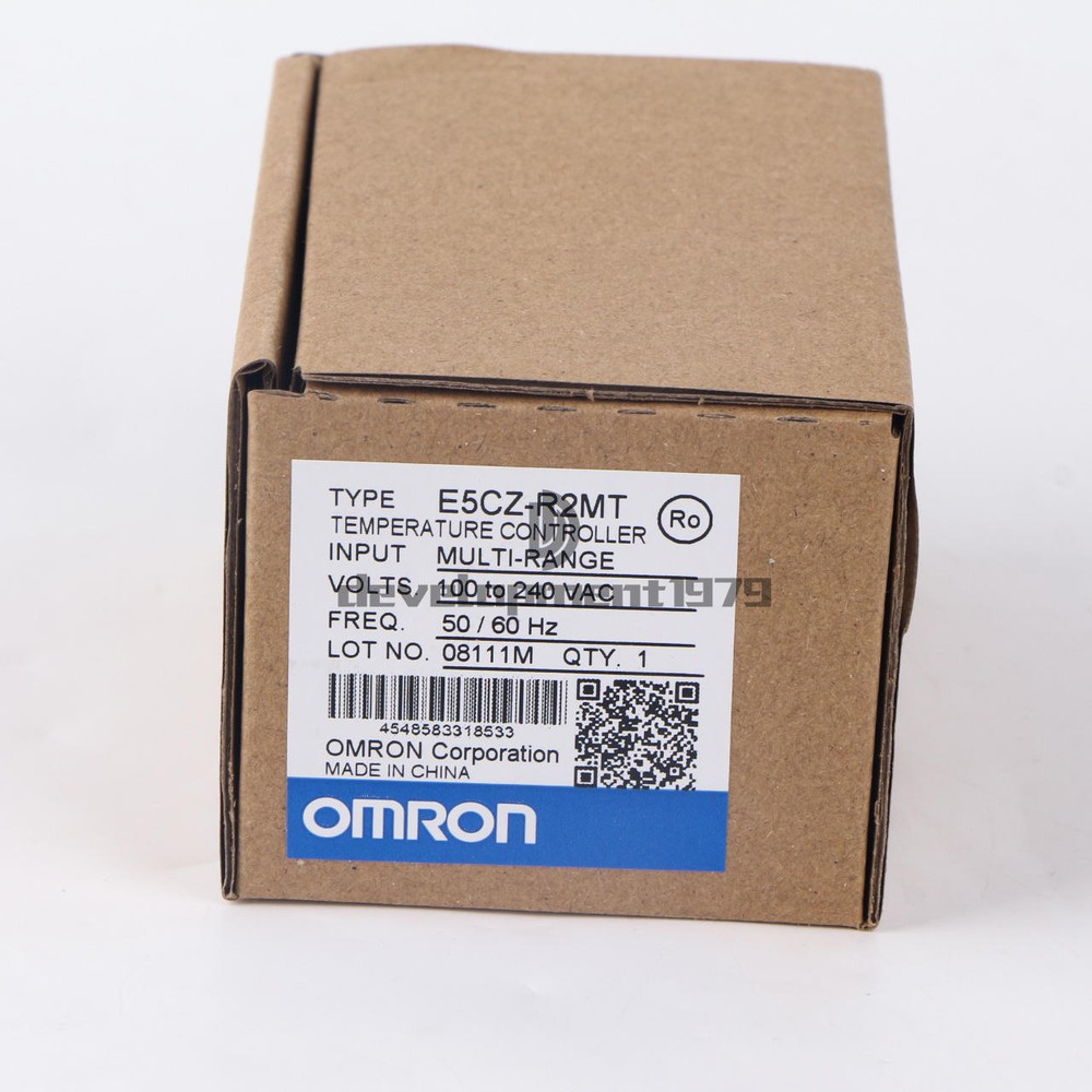 One Omron E5CZ-R2MT Temperature Controller 100-240VAC E5CZR2MT New