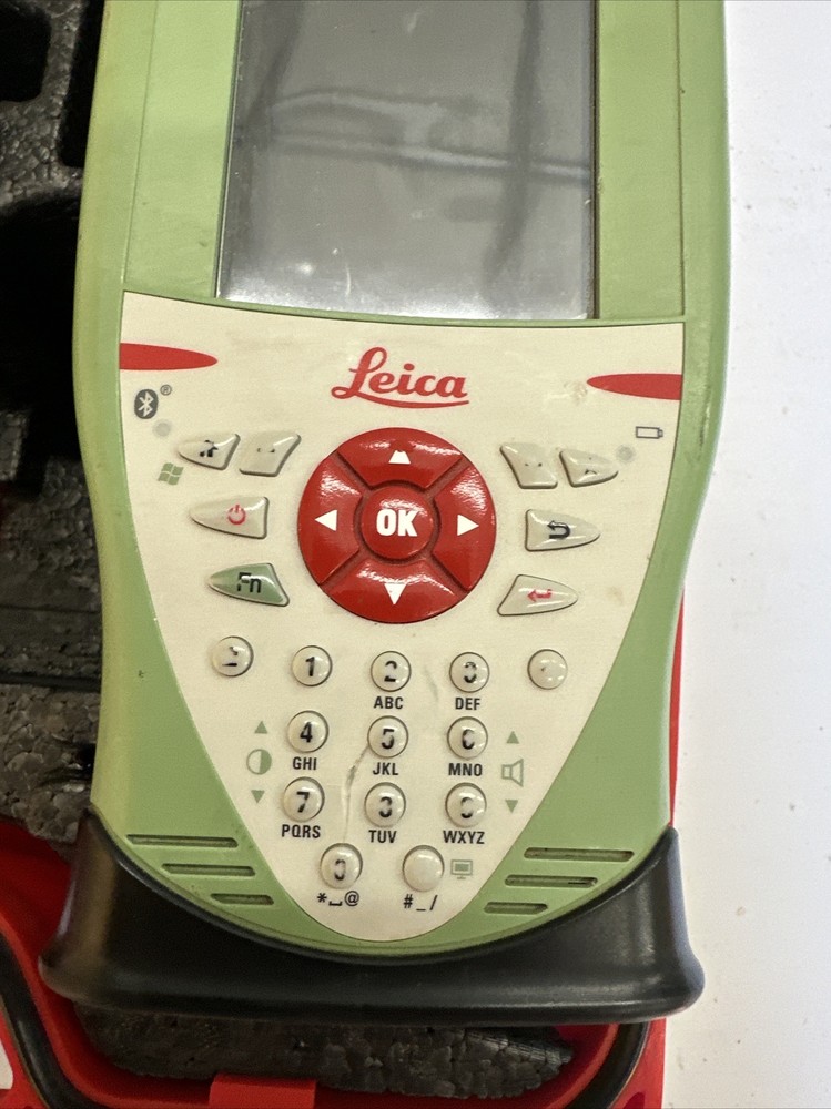 Leica GPS GS08plus and CS10 controller