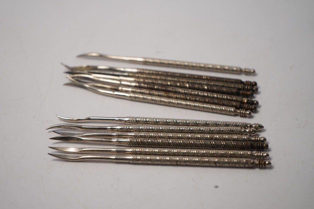 Vintage 5 1/2" Solid Cast Metal Hand Held Nutcracker Heavy Duty Retro Kitchen