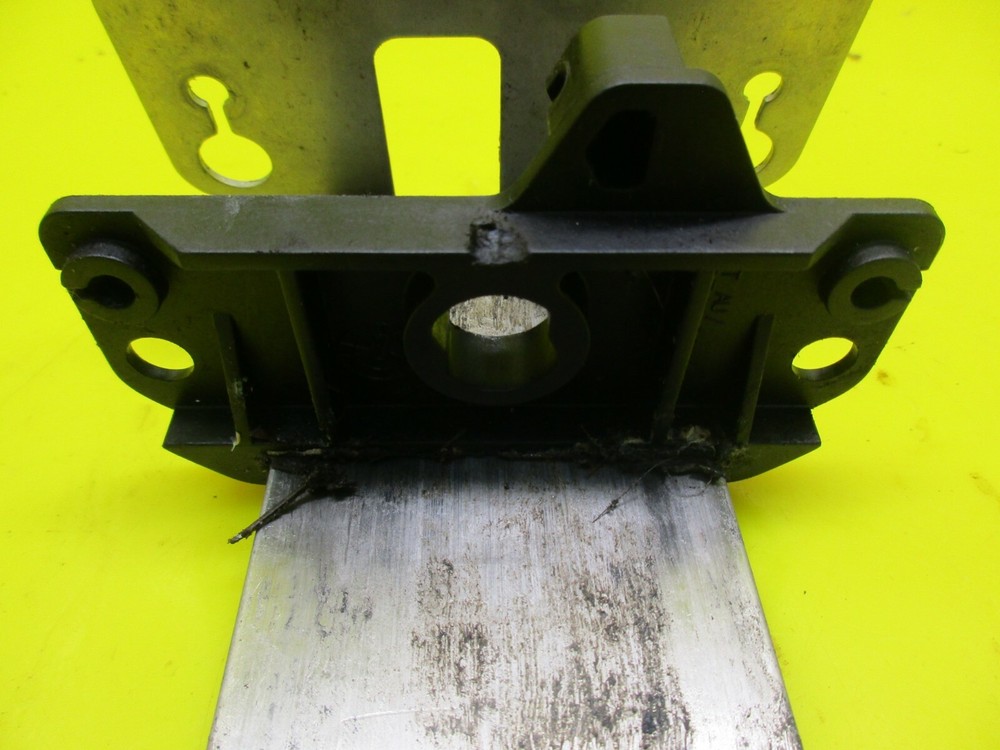 SEA DOO SEADOO SPEEDSTER CHALLENGER SPORTSTER WEEDLESS HANDLE SUPPORT BRACKET