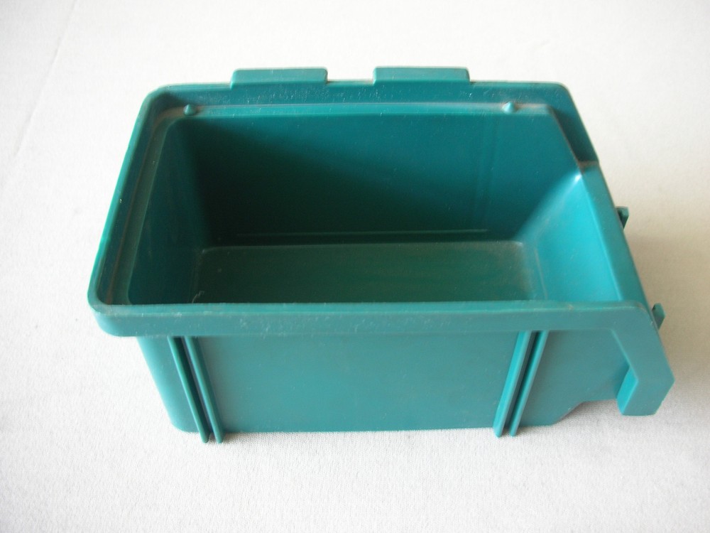 Alfa 2 Alfredo Martini Wolf Mouth Container