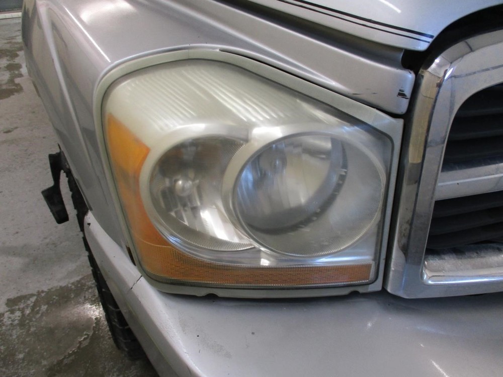 Used Headrest fits: 2005 Dodge Durango Grade A