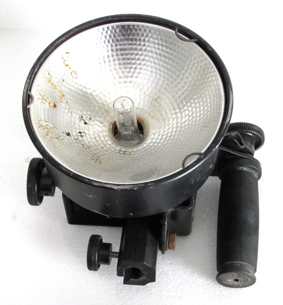 Lowel DP 1000W Halogen Light Unit with Adjustable Barn Doors