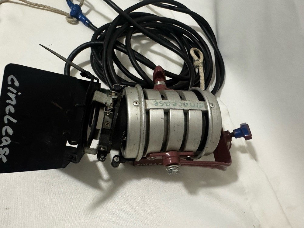 Mole Richardson inBetweenie 200W TYPE 3101 solarspot 120v