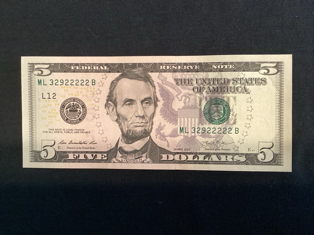 $5 Consecutive 2’s, CU/ ML 32922222B
