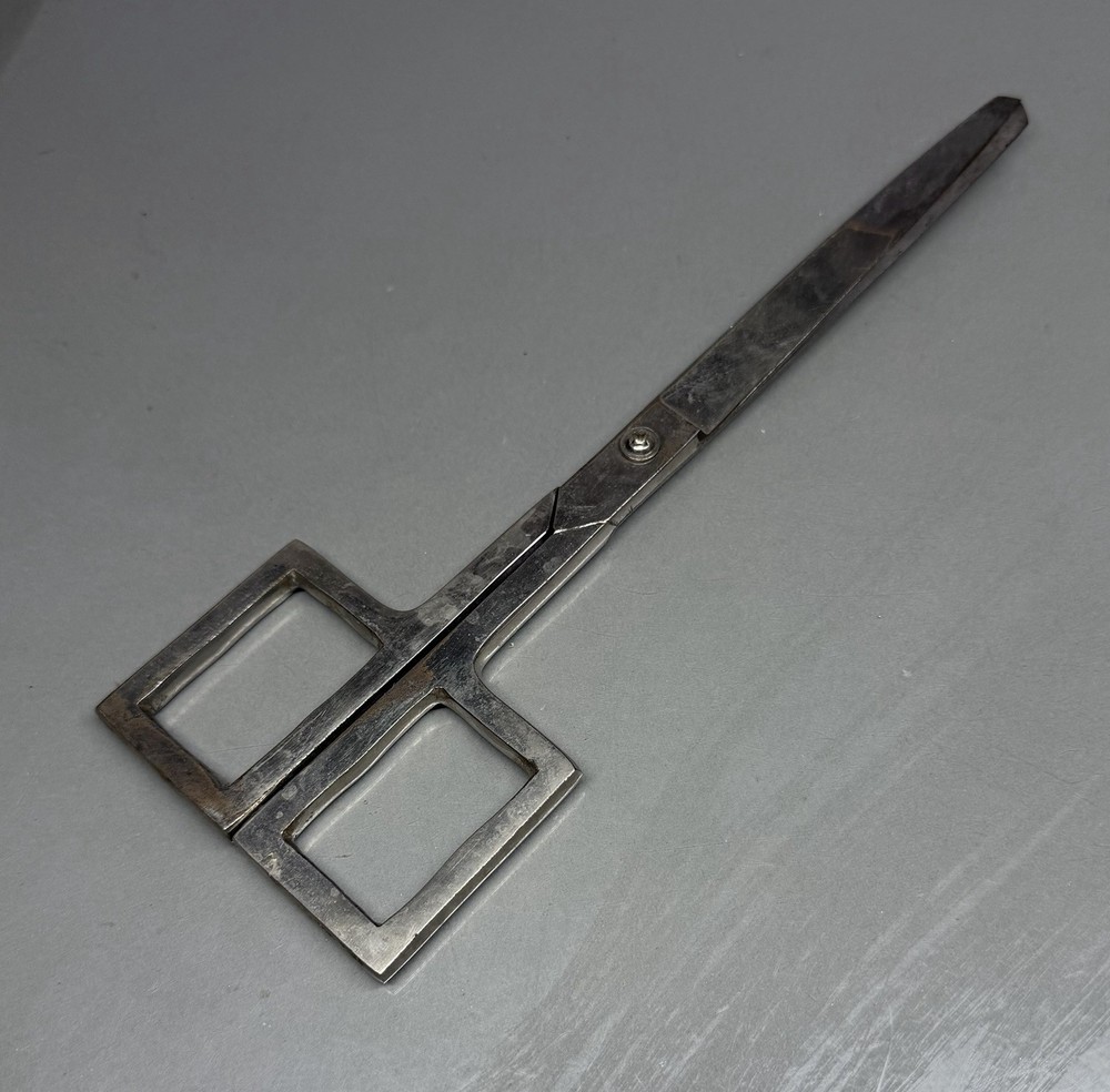 Vintage Square Handle Scissors ~ 9”