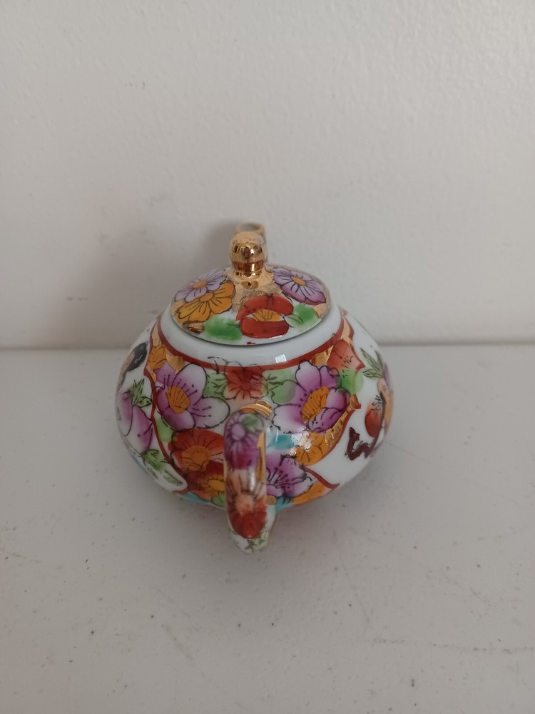 Porcelain Tea Pot Set with 4 Miniature Cups and Plate