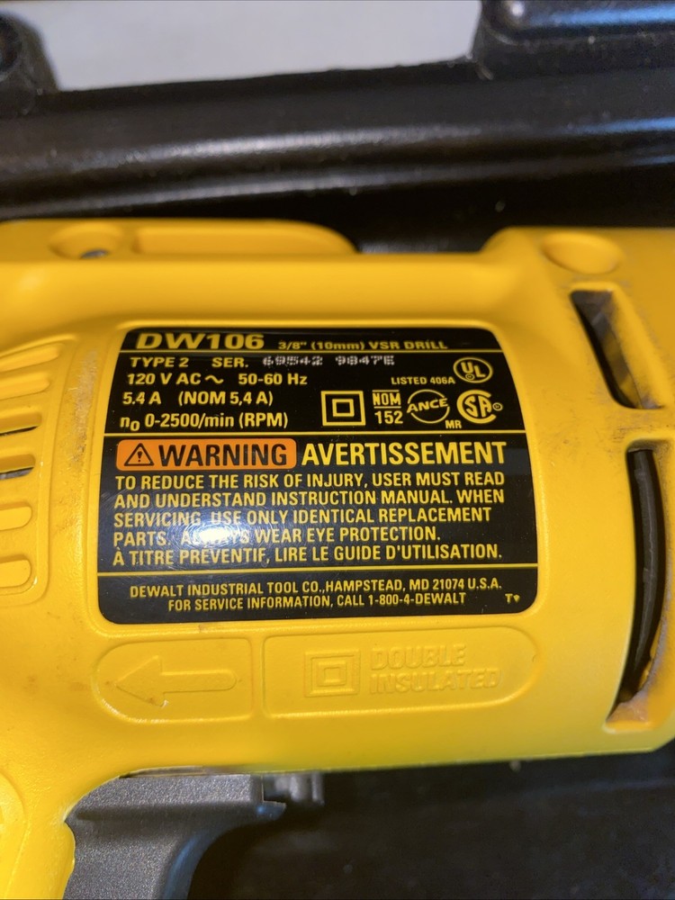 DEWALT DW106 3/8" (10mm) VSR DRILL NICE! W/CASE