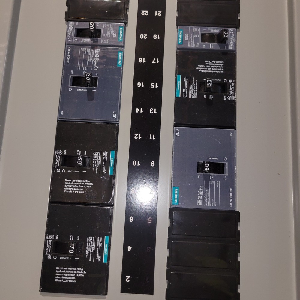 Siemens P1X30MC400CT 400A 208Y/120V Panel Board Interior Breakers Included
