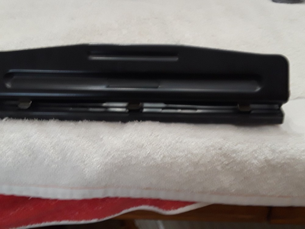 Corner Office 2 or 3 Hole Punch - Adjustable