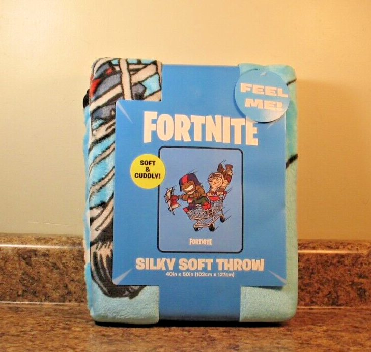 Fortnite Silky Soft & Cuddle Throw Blanket 40"x50" NEW