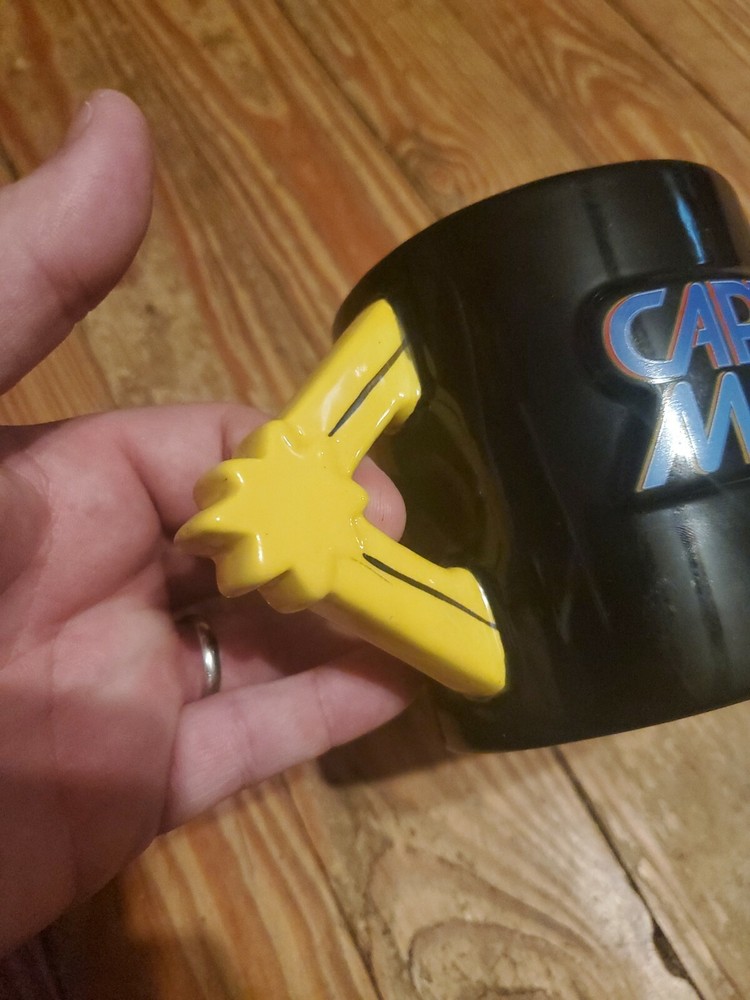 Captain Marvel 20 oz ceramic mug from vandor / Avengers /Marvel Raised Letters