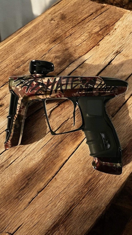 SUPER LIMITED EDITION DLX HATE IDOL - CAMO