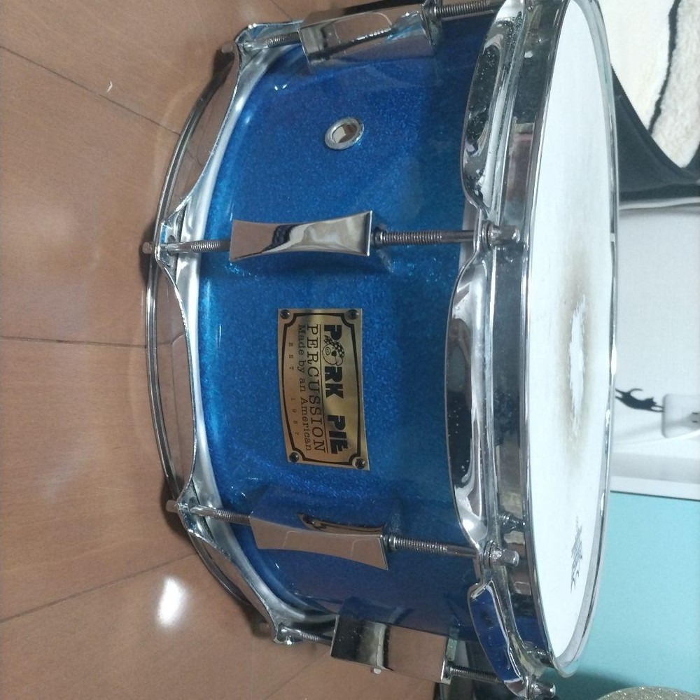 Pork Pie Snare Drum Blue with Mesh Snappy and Soft Case