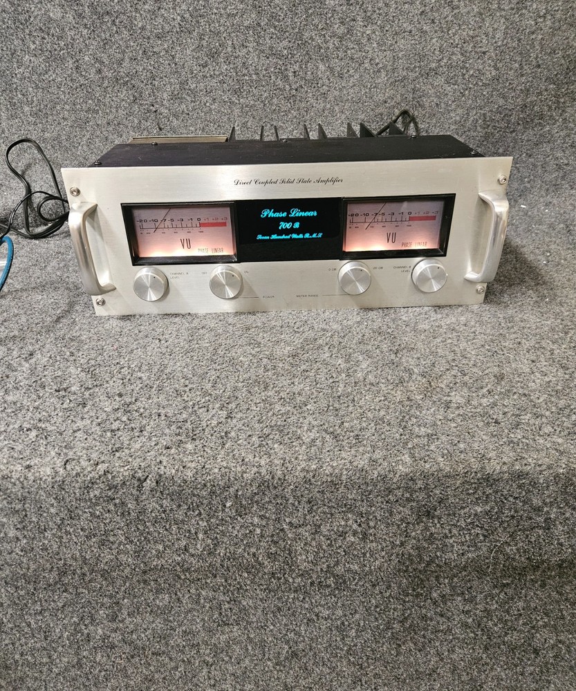 Phase Linear 700b Stereo Amplifier