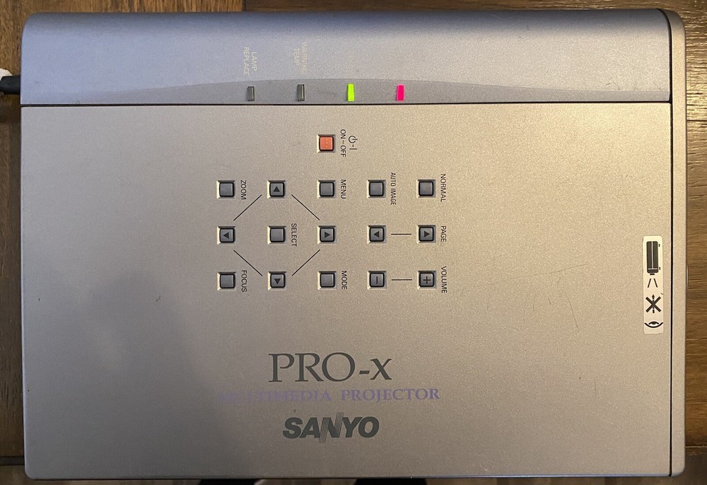 Sanyo PRO-x Multimedia Projector