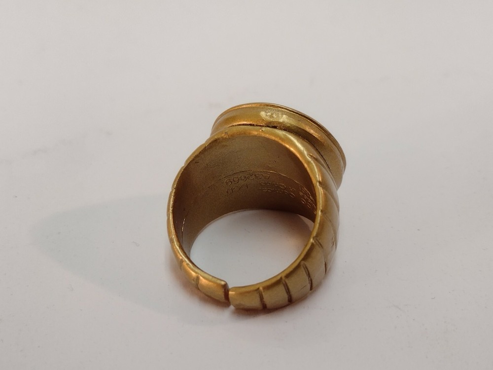 Flash Plastic Ring - Great For Halloween Or Cosplay Costume