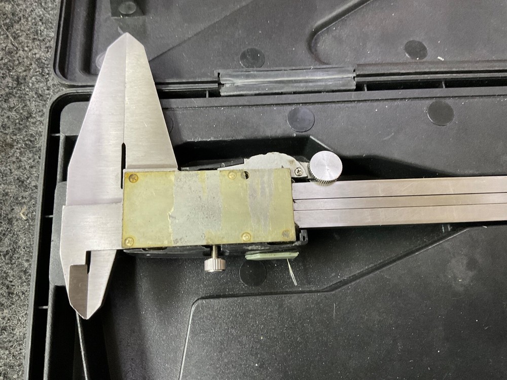 Fowler Electronic Caliper 12" / 300mm Large Digital Display