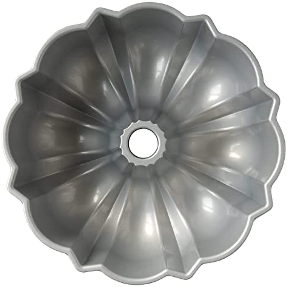 Nordic Ware Pro Cast Original Bundt Pan, 12 Cup, Grey