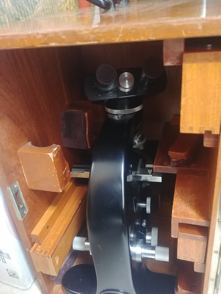 Vintage LEITZ WETZLAR Microscope Bincular GERMANY