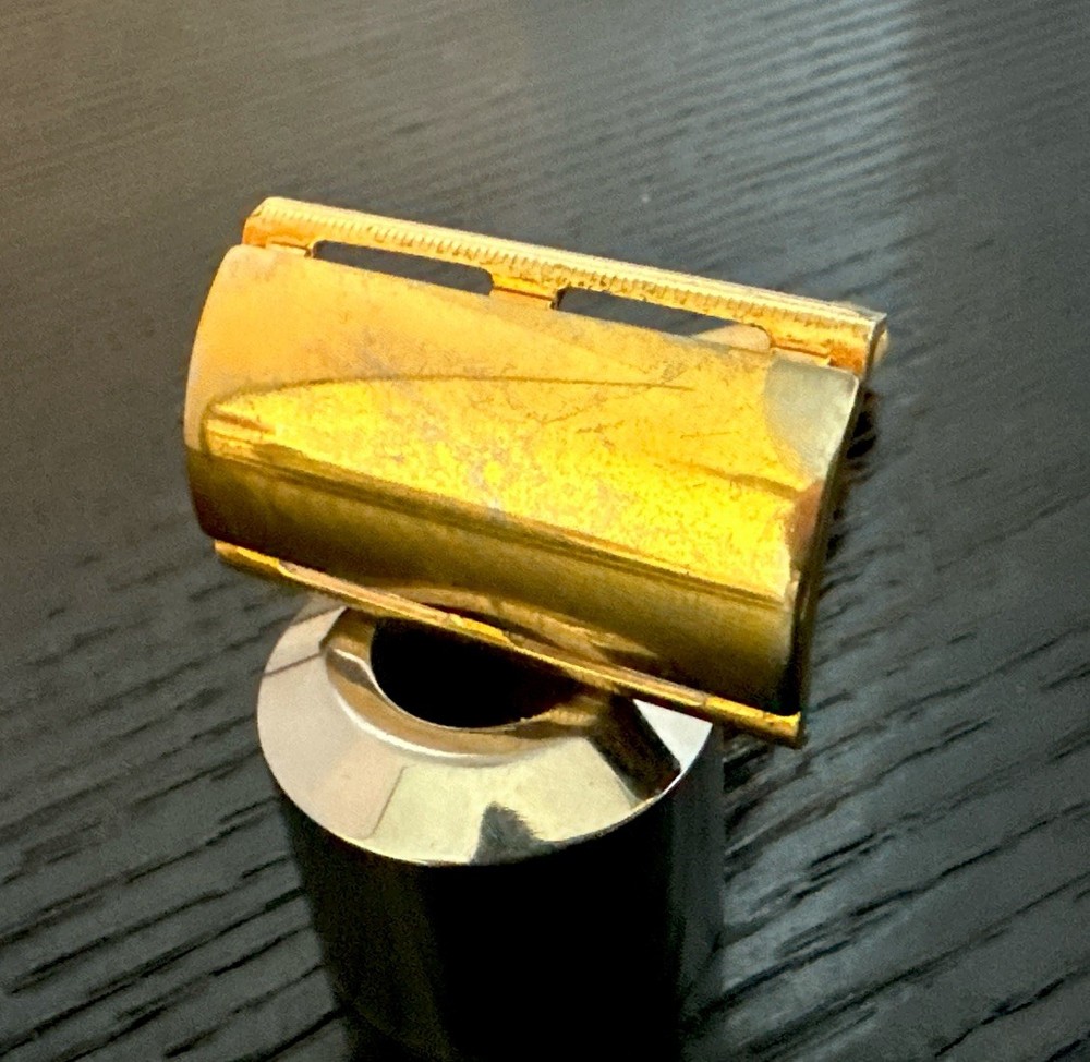 Vintage Gillette Gold Tech Safety Razor/54 grams