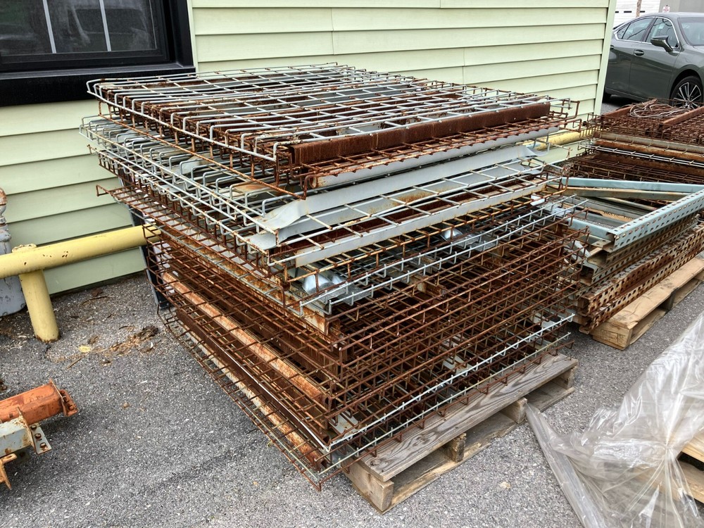 PALLET RACKING WIRE MESH SHELVES 42" x 45"