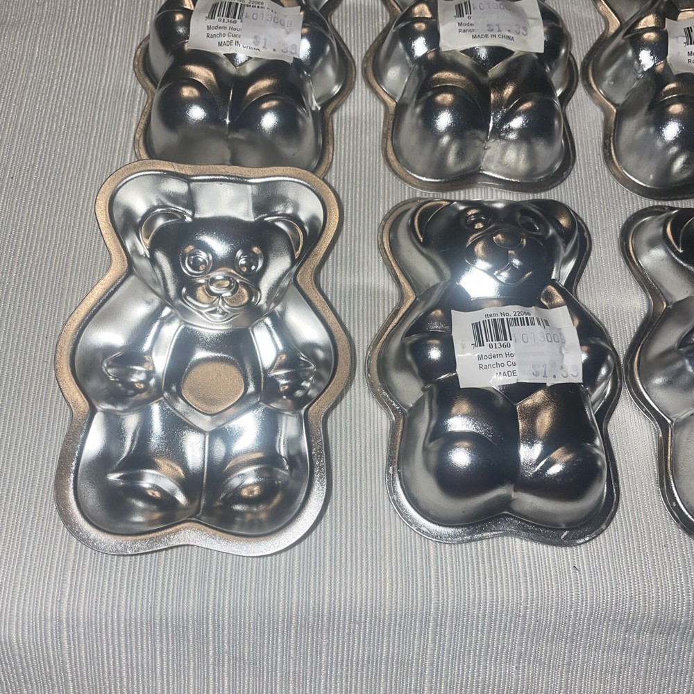 6 small cake pans--Teddy Bear NWT