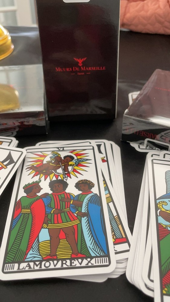 Muurs de Marseille Tarot Card Deck
