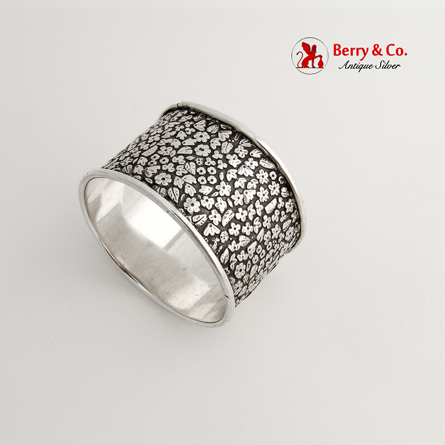 Floral Napkin Ring Double Crest German 800 Silver 1900