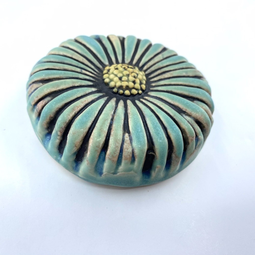 Daisy Ceramic Art by Gretchen Kramp