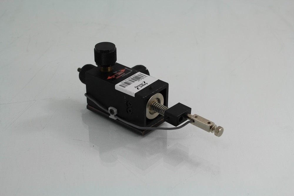 S-725-CLM Magnet base probe manipulator