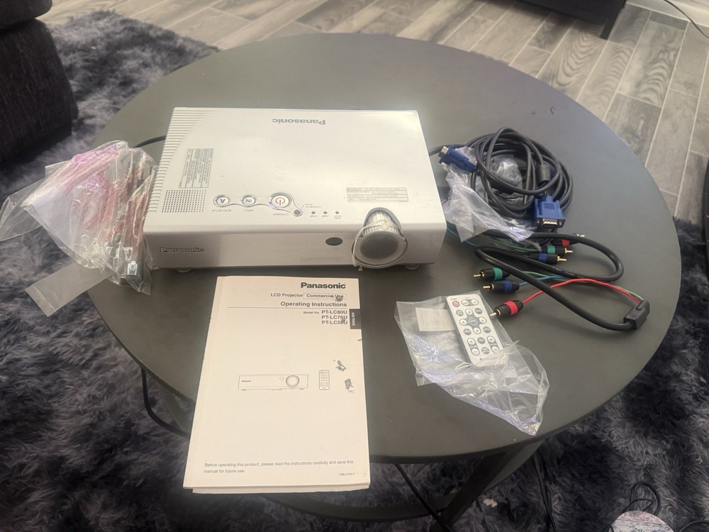 Panasonic PT-LC80U LCD Projector “Excellent Condition” WORKS PERFECTLY
