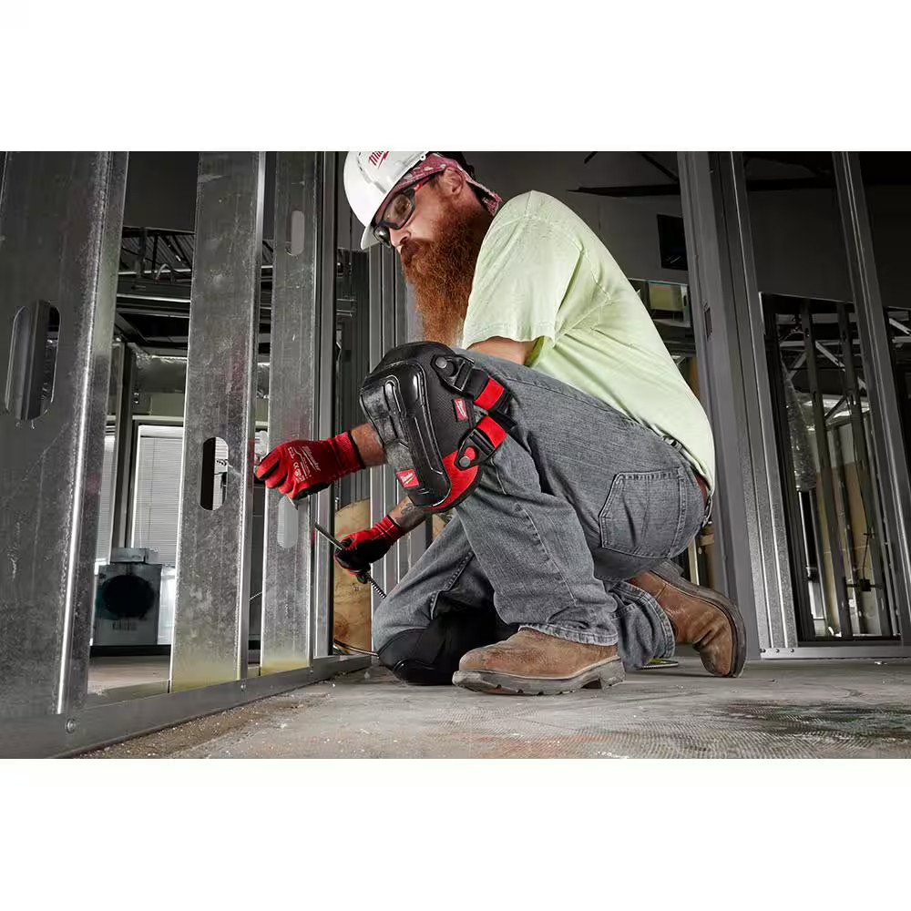 High Performance Hard Shell Knee Pads with PACKOUT Tool Bag