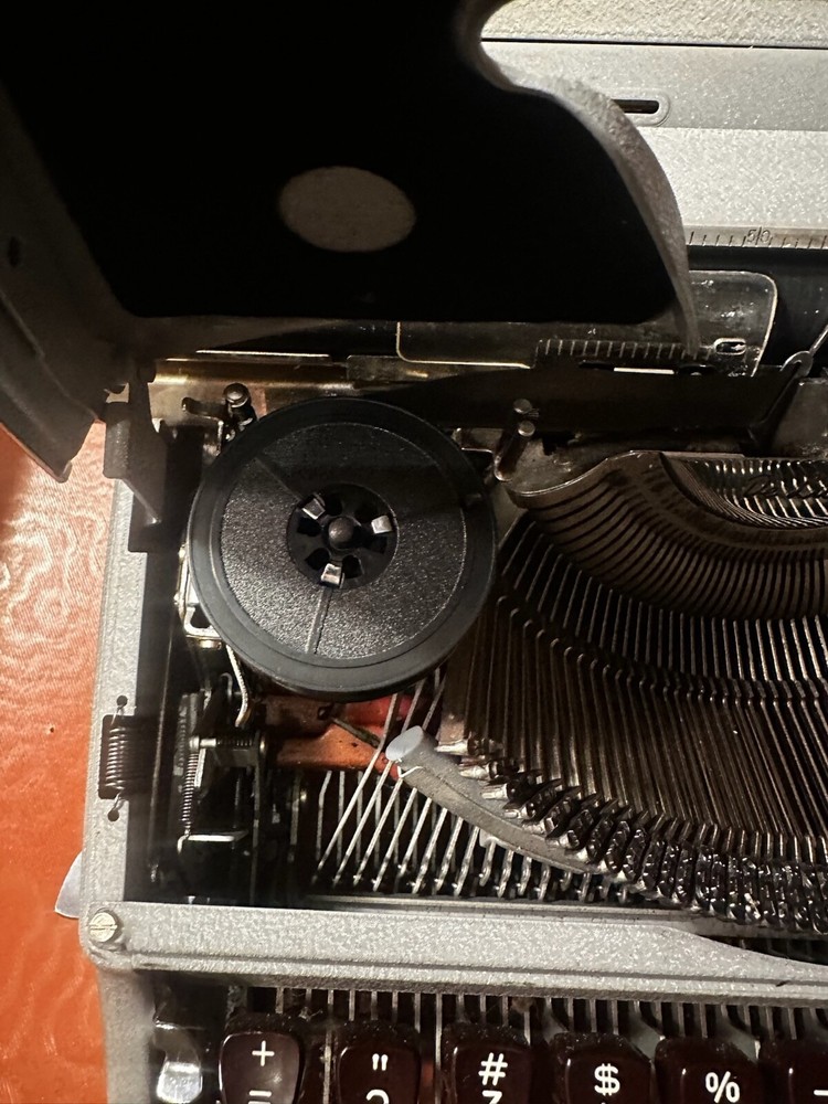 Olympia 1958 SM3 grey Typewriter with Case