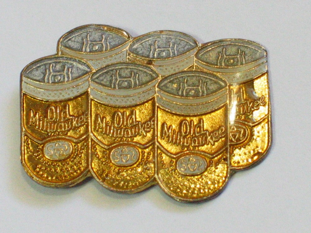 Old Milwaukee Beer 6-Pack Vintage Beer Pin