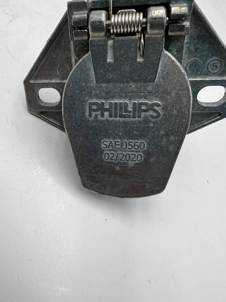 PHILLIPS 15-720 SAE J560 7 WIRE TRAILER SOCKET PLUG