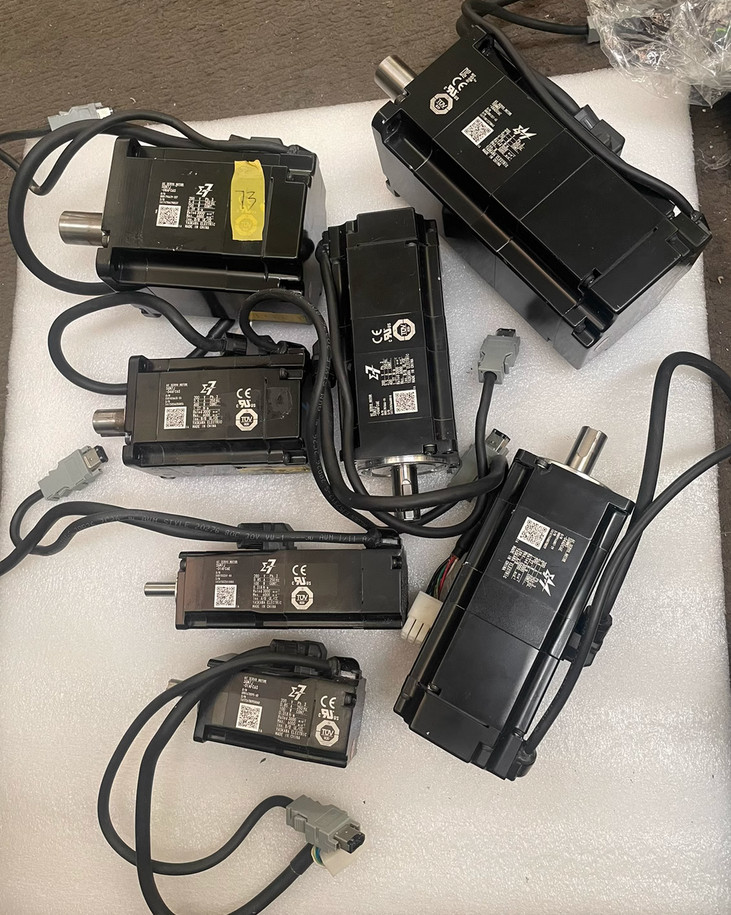 FAST DELIVERY PLC Yaskawa servo motor SGMPH-04AAE4SD refurbished