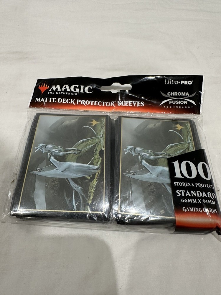 Ultra Pro - Standard Deck Protector - Elder Dragons - Chromium - 100 Sleeves