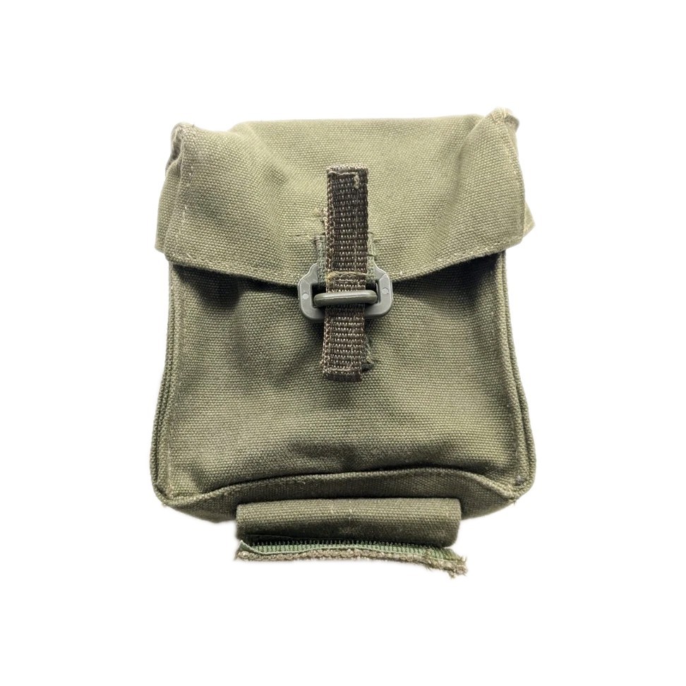 Canadian Armed Forces 64 Pattern Grenade Pouch NOS