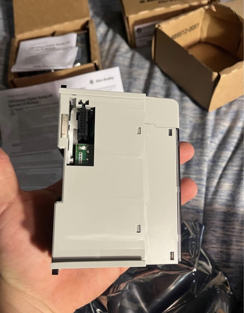 Allen-Bradley 1769-IF8 Analog Input Module
