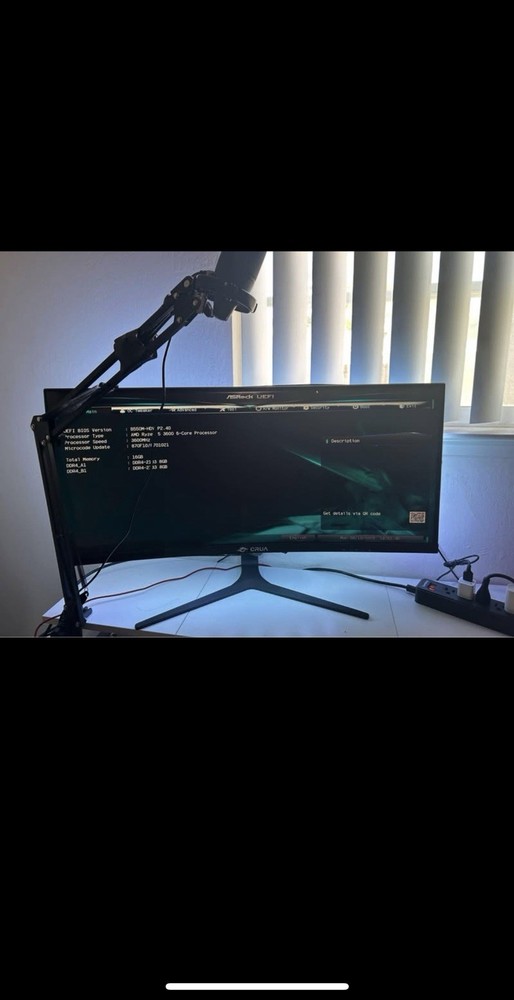 Gaming PC Desktop Computer Monitor