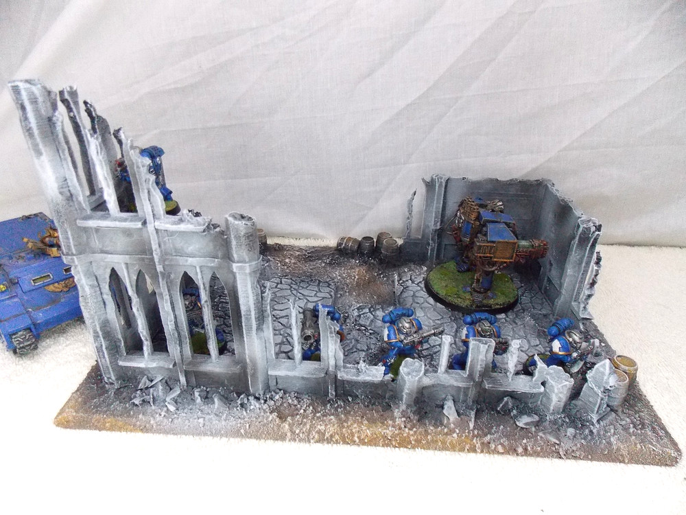 WARGAMING TERRAIN PAINTED BUILDING