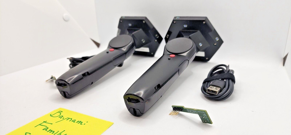 2x RARE VALVE HTC Vive 🔥PROTOTYPE 🔥 Dev VR Pair Controllers + Hardwire Kit
