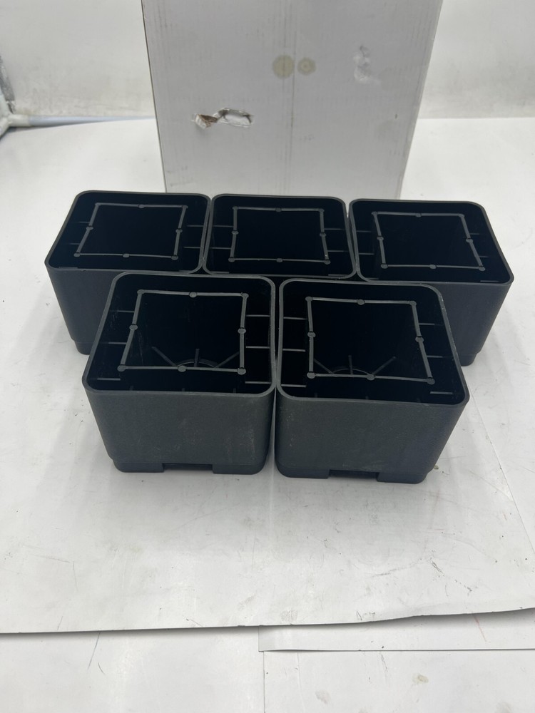 ( box of 5) Bed Risers 3" Black