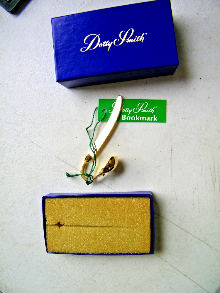 Apple Bookmark by Dotty Smith New In Original Box