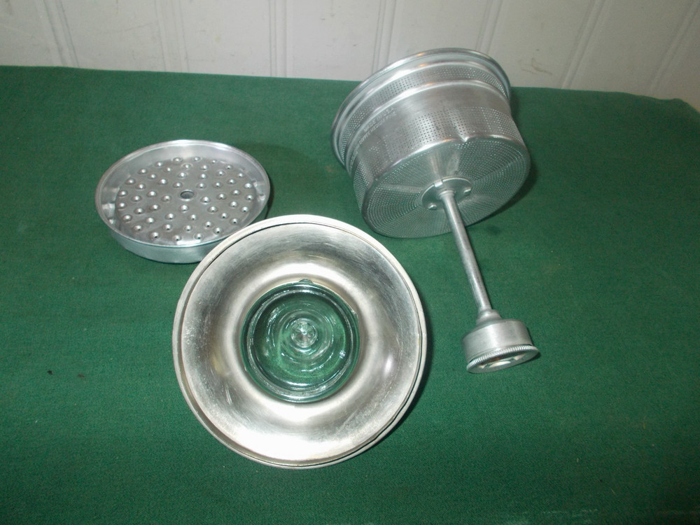 ANTIQUE UNIVERSAL COFFEE PERCOLATOR CLEAN WORKS GREAT!