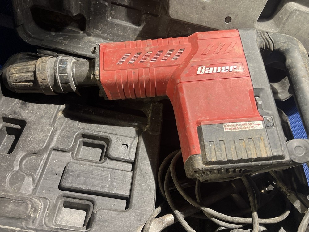 Bauer 1631E-B 12.5A SDS Max Type Pro Demolition Hammer